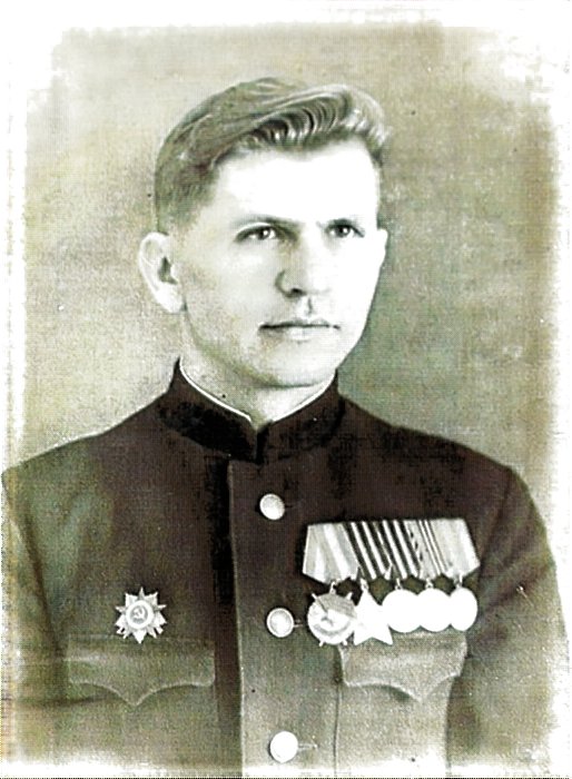 Портрет: Лещенко Пётр Григорьевич