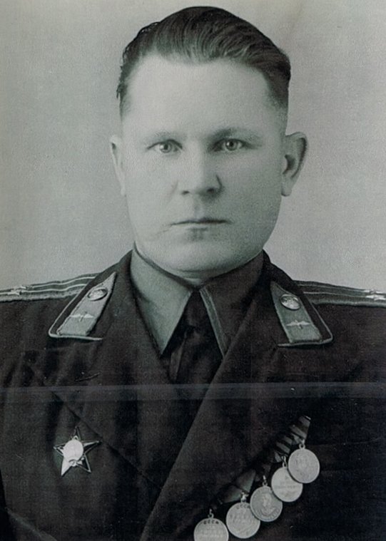 Портрет: Платонов Александр Прохорович